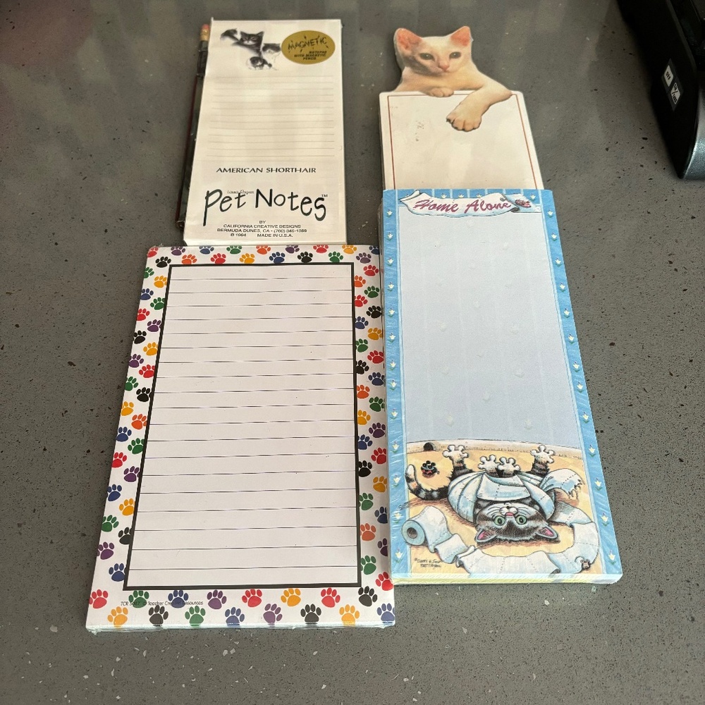 4 new cat themed notepads